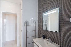 Apartment Paris 9° - Bathroom