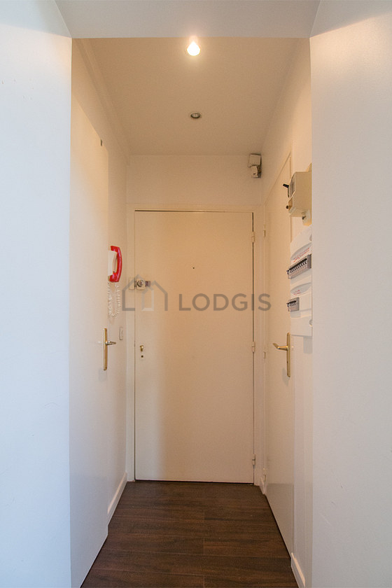 Beautiful entrance with wooden floor