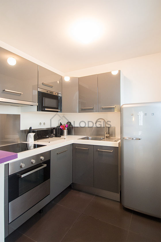 Great kitchen with tile floor
