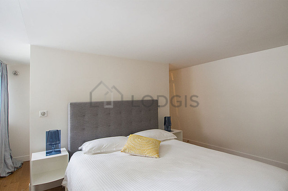 Chambre donnant sur cour