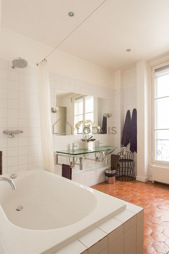 Beautiful and bright bathroom its floor tiles floor