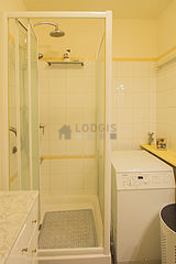 Apartment Paris 20° - Bathroom