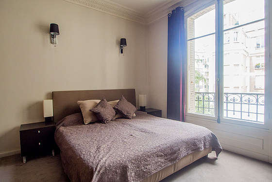 Bedroom with the carpeting floor