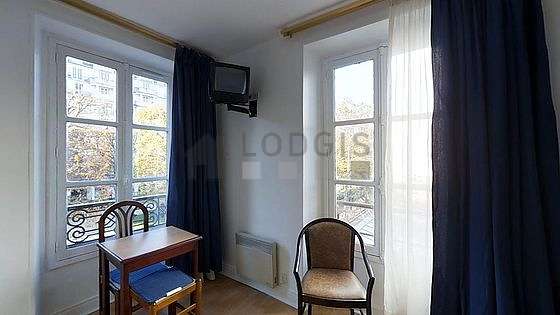 Location Studio Avec Ascenseur Paris 15 Rue Du Commerce Meuble 18 M Commerce La Motte Picquet