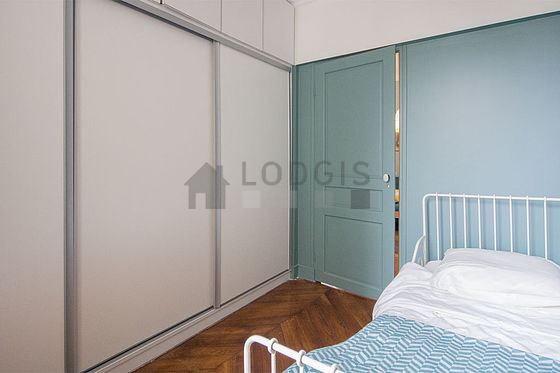 Chambre très calme pour 1 personnes équipée de 1 lit(s) de 90cm