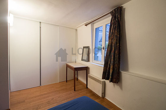 Chambre pour 2 personnes équipée de 1 lit(s) de 140cm