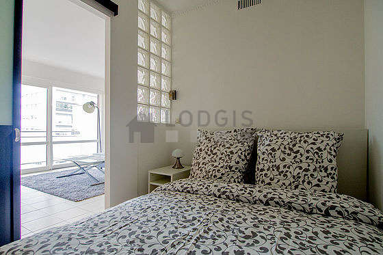 Bedroom of 7m² with woodenfloor