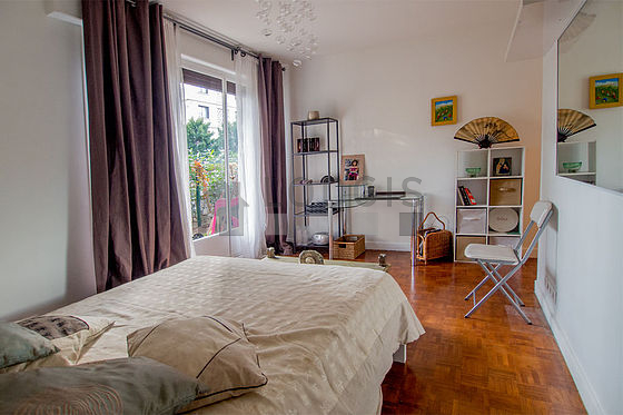 Chambre très calme pour 2 personnes équipée de 1 canapé(s) lit(s) de 140cm