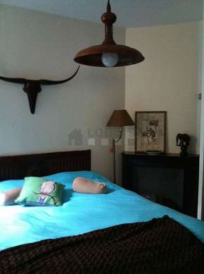 Very quiet bedroom for 2 persons equipped with 1 bed(s) of 160cm