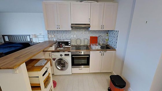 Belle cuisine de 5m² avec du carrelage au sol