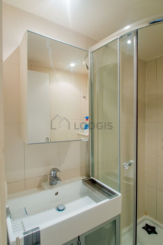 Pleasant bathroom with tile floor