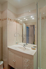 Apartment Neuilly-Sur-Seine - Bathroom