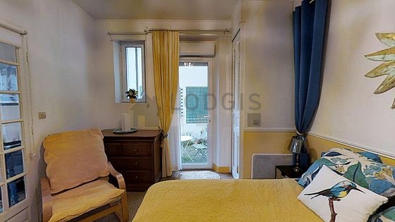 Chambre donnant sur jardin