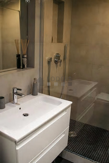 Pleasant and bright bathroom with tile floor