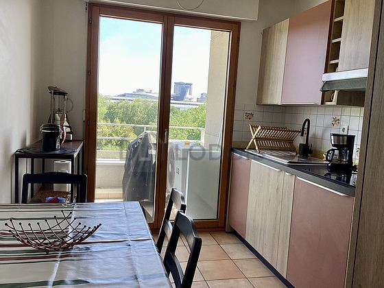 Great kitchen with tile floor