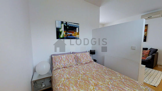 Bedroom facing the courtyard