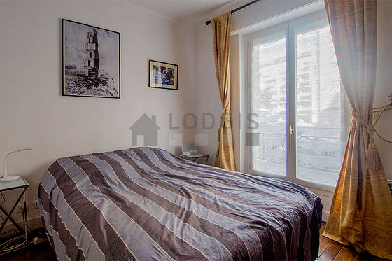 Chambre donnant sur cour
