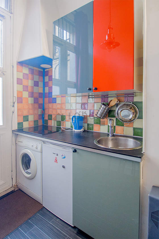Kitchen of 0m² with linoleum floor