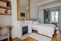 Apartment Paris 10° - Bedroom 