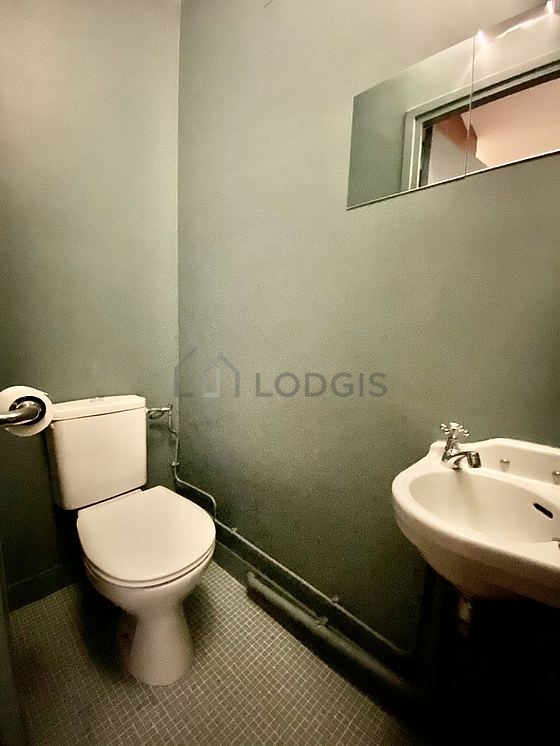 toilet