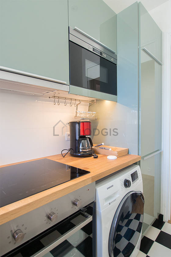 Great kitchen of 3m² with tile floor