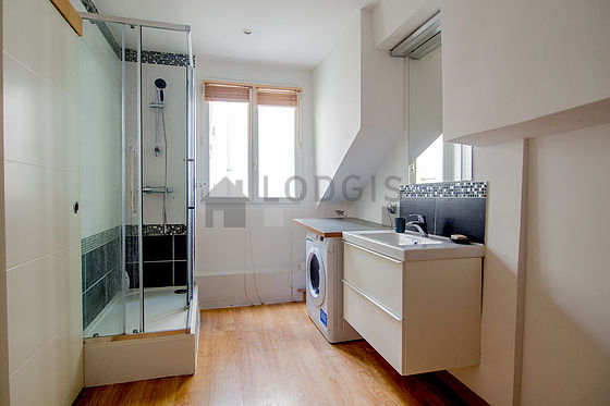 Very quiet bedroom for 2 persons equipped with 1 bed(s) of 140cm