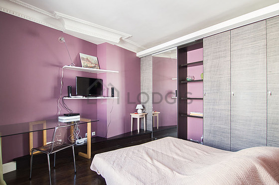 Chambre très calme pour 2 personnes équipée de 1 lit(s) de 140cm