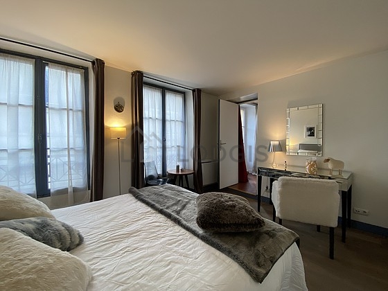 Appartamento Parigi 4° - 