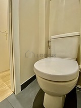 Apartment Paris 17° - Toilet