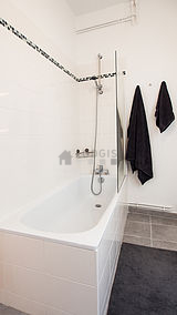 Apartment Paris 9° - Bathroom