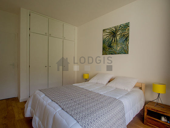 Very quiet bedroom for 2 persons equipped with 1 bed(s) of 140cm