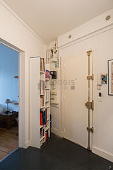 Apartment Paris 18° - Entrance
