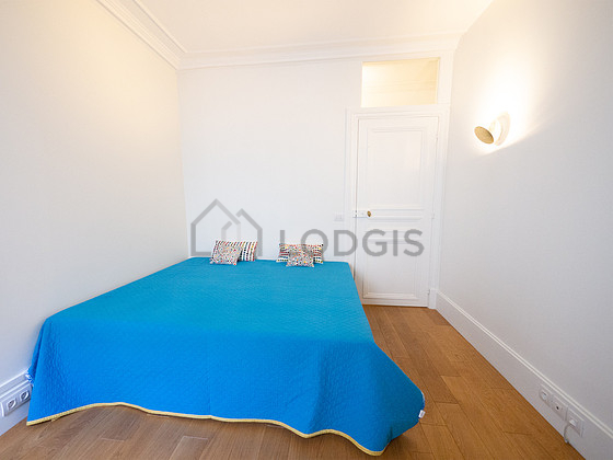 Bedroom with windows