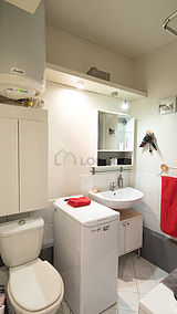 Apartment Paris 3° - Bathroom