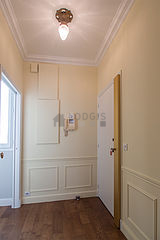 アパルトマン パリ 1区 - 玄関