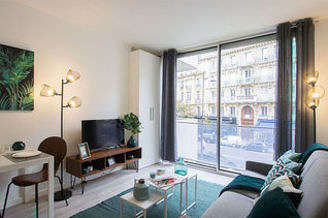 Studio meublé n°11618544 25 m² La Muette 1 350 € /mois 1 290 € /mois Disponible à partir du 21-11-2026 Paris 16°