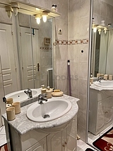 Appartement Paris 3° - Salle de bain
