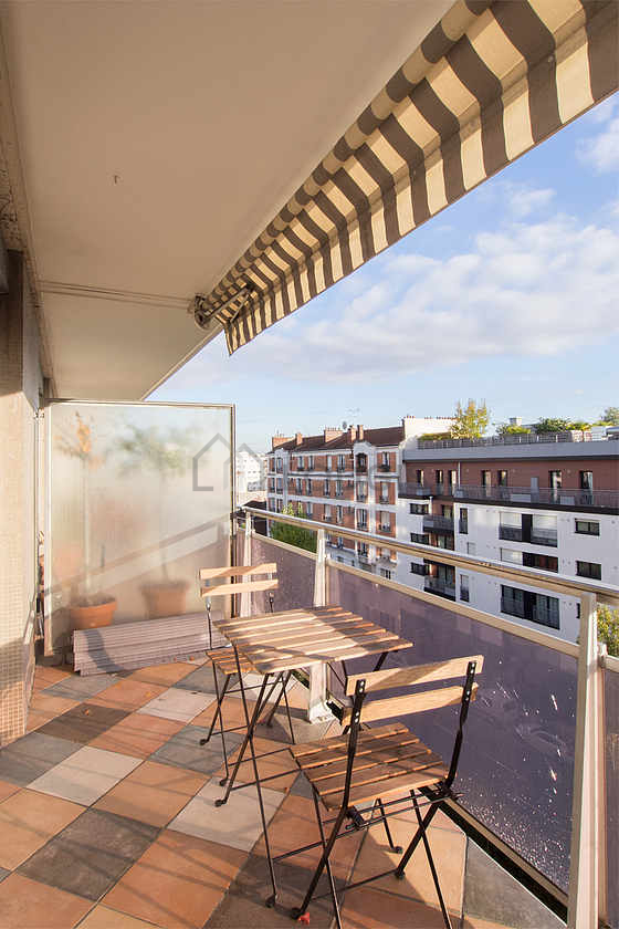 Balcony facing due south