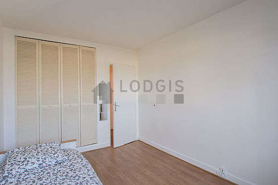 Very quiet bedroom for 1 persons equipped with 1 pullout bed(s) of 80cm