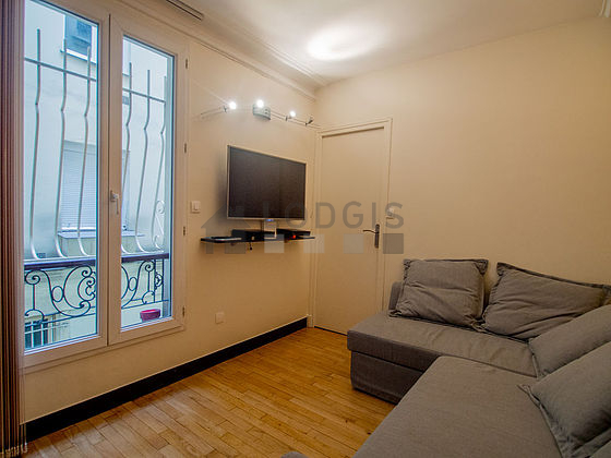 Chambre donnant sur cour