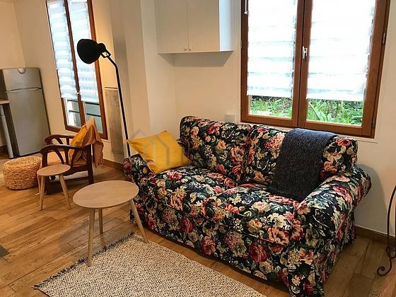 Séjour très calme équipé de télé, chaine hifi, 1 fauteuil(s)