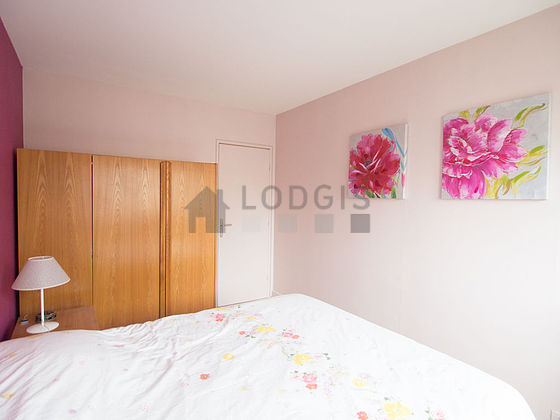 Very quiet bedroom