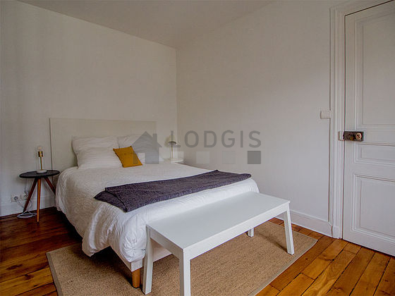 Chambre donnant sur cour