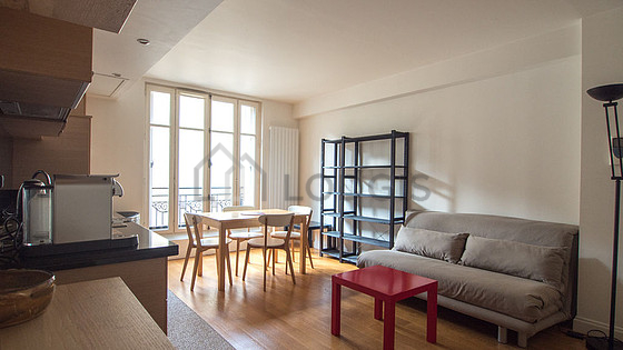 Quiet living room furnished with 1 sofabed(s) of 140cm, sofa, coffee table, 4 chair(s)