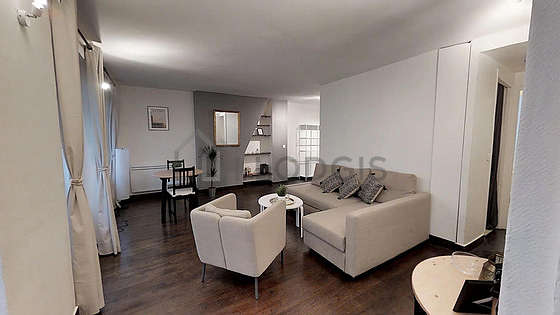 Very quiet living room furnished with 1 sofabed(s) of 140cm, sofa, 1 armchair(s), 2 chair(s)