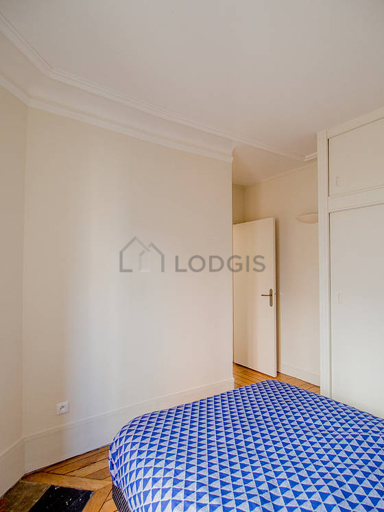 Very quiet bedroom for 2 persons equipped with 1 bed(s) of 140cm