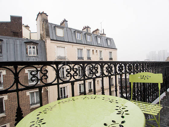 Terrasse très calme et très lumineuse