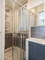 Apartment Paris 19° - Bathroom