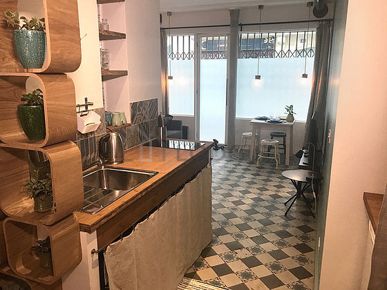 Great kitchen with tile floor
