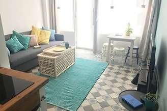 Paris 9° studio with alcove